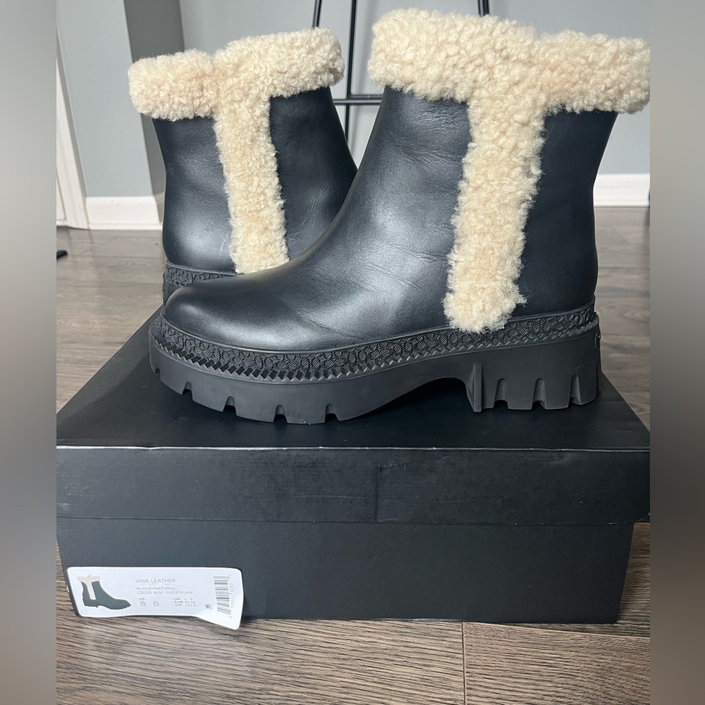 Coach Jane Bootie Womens Size 8 Black Leather Bootie, Sherpa Trim Side Zip NEW